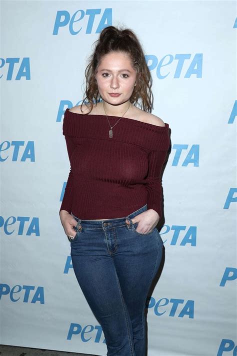 emma kenny nudes|Emma Kenney Nude Leaked The Fappening (4 Pics + Video)